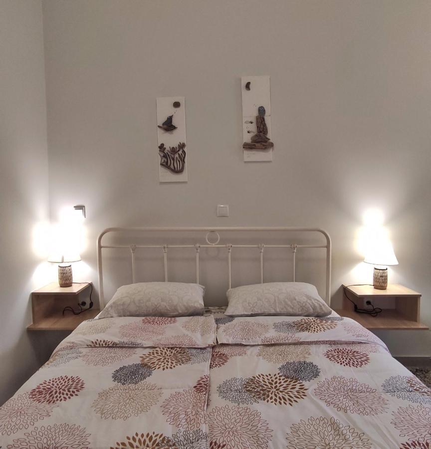 Appartement Garnet 1 à Kalamata Extérieur photo