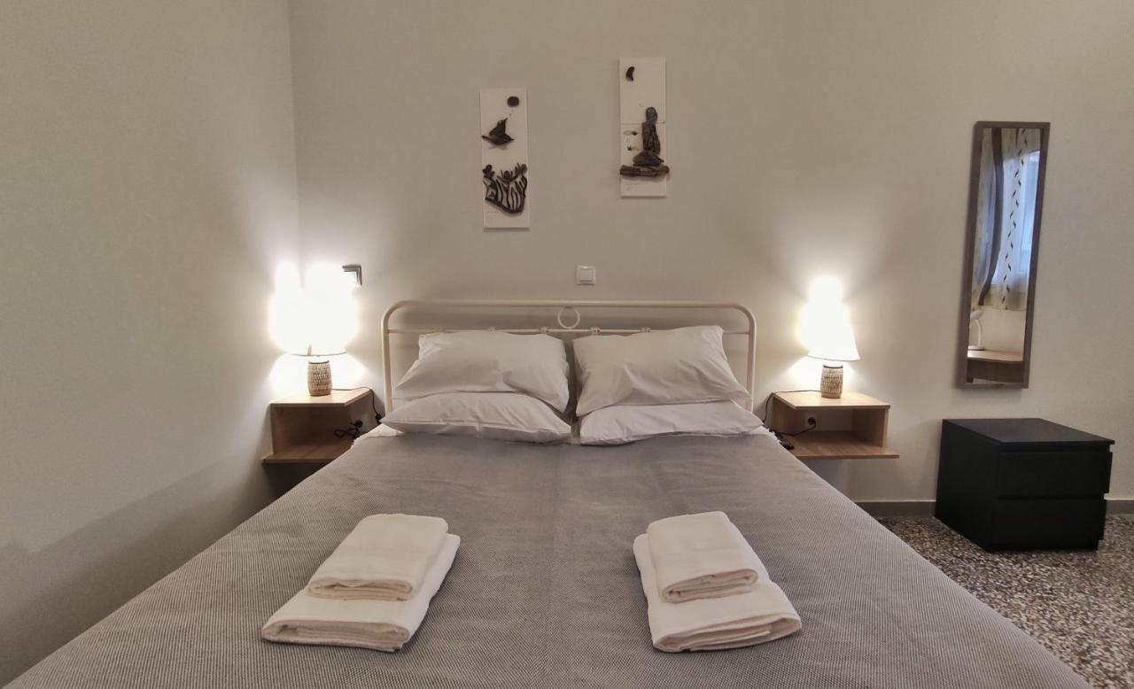 Appartement Garnet 1 à Kalamata Extérieur photo